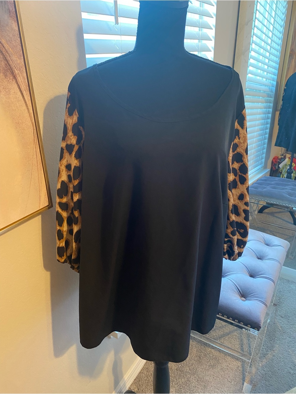SHEIN Black Tunic with Leopard-Print Sleeve Accents